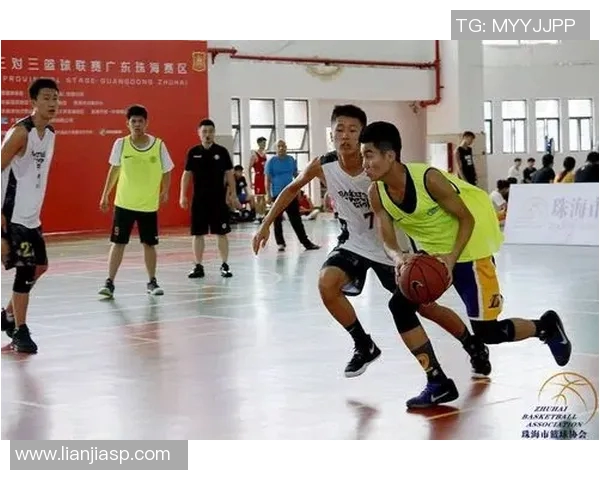 广州篮球队在城市联赛中的耐力表现分析与战术探讨